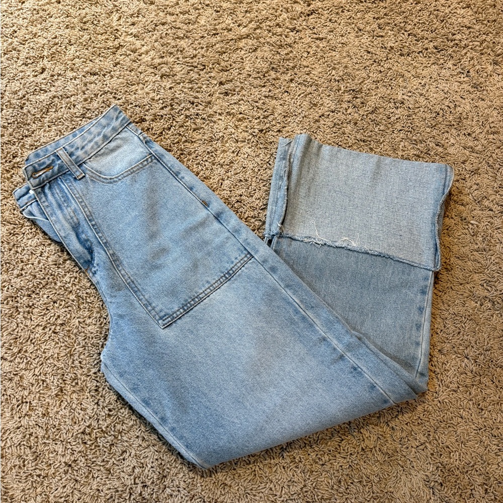 Le Lis Light Blue Straight Capri Leg Jeans